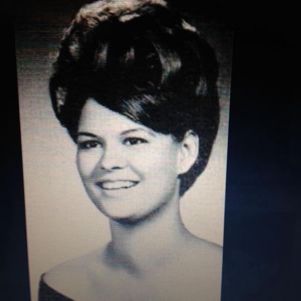 Linda L Kieffer Leary