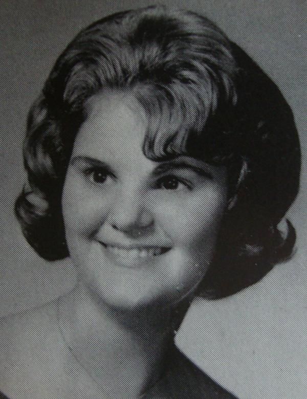 Roseann Rizak Velon