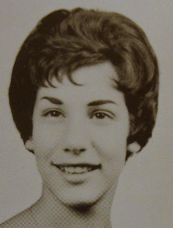 Elaine Capozzoli Eicher