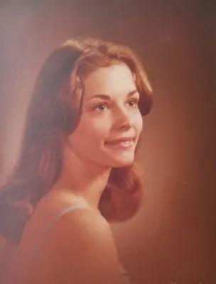 Joyce (reptie) Korabek