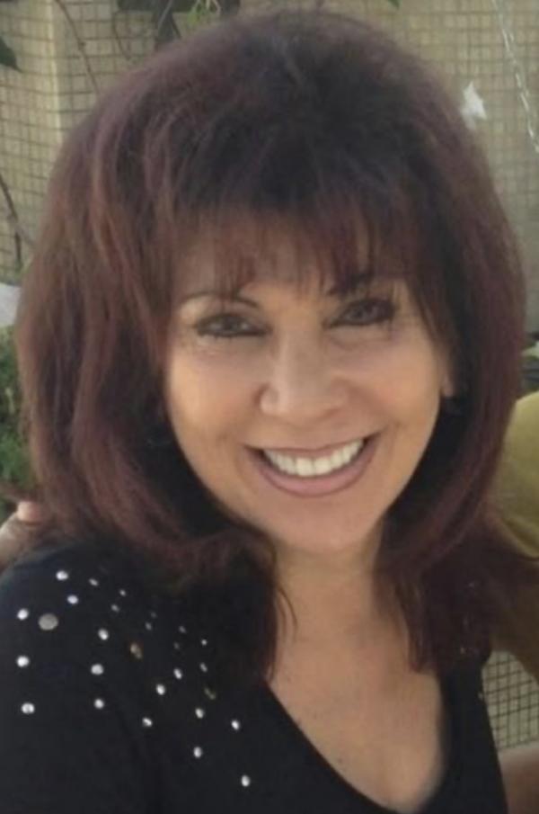 Christina “chris”caserta