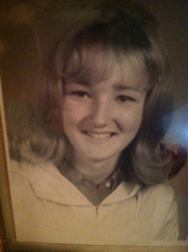 Vicky Lynn Dees ( Victoria)