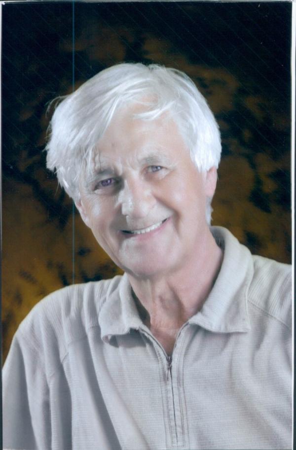 Dr Dennis Minix