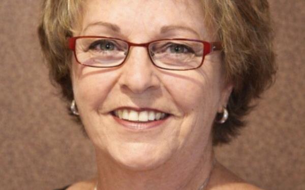 Carolyn L. (simondet) Laufenburger