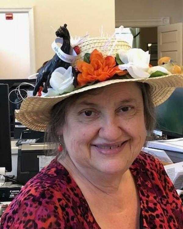 Linda Lee "cooch" Stout