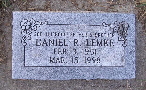Daniel R Lemke